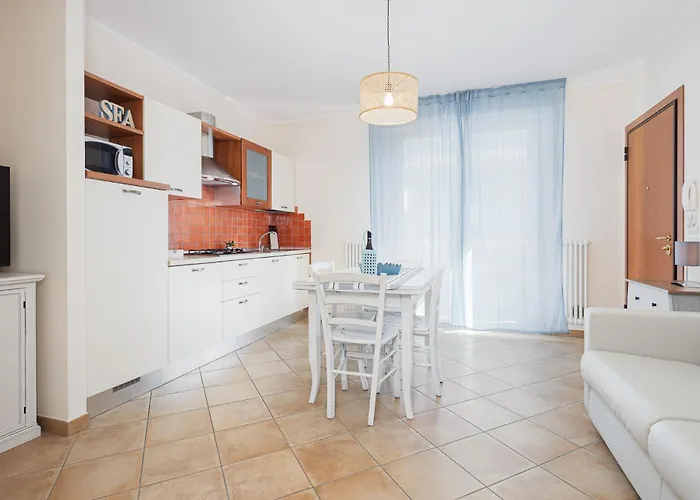 Ξενοδοχείο με διαμερίσματα Residenza Aurora Del Mare *