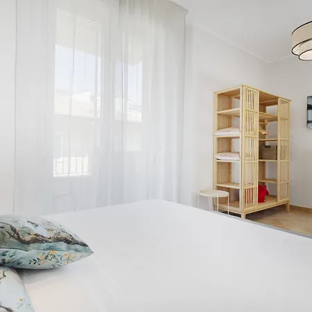 Residenza Aurora Del Mare * 리미니