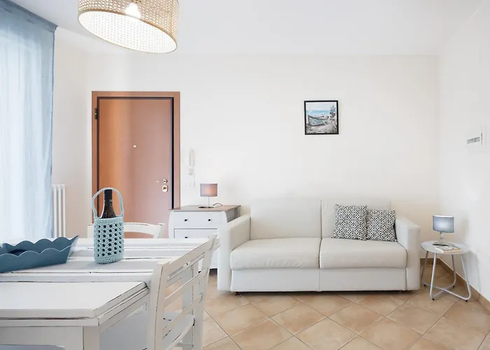 Residenza Aurora Del Mare מלון דירות